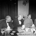 جشن تولدی با طعم تحقیر شاه ایران