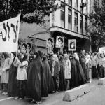 دانشجویان تفسیر خط امام را از چه کسانی می‌گرفتند؟