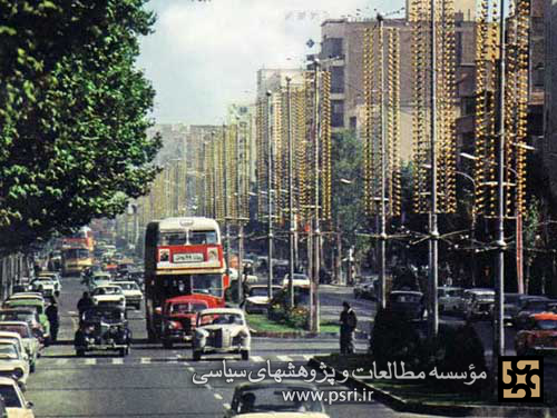تهران خیابان شاه رضا ( انقلاب) دهه ۵۰