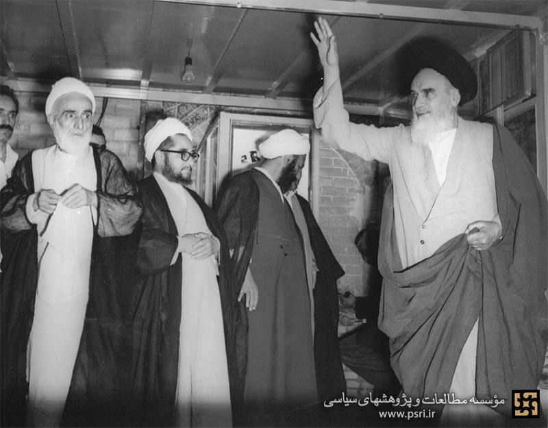 محتوای نامه‌های امام خمینی به فلسفی چه بود؟