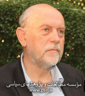 نقبی به تاریخ: سخنرانی حامد الگار در دانشگاه اصفهان