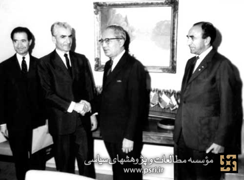 دو تصویر از ملاقات "اوتانت" دبیر کل سازمان ملل با محمد رضا پهلوی ( شهریور ۱۳۴۴ )