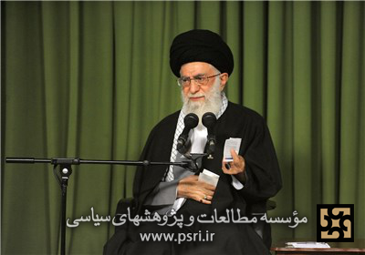 انتشار کتاب «امام خامنه‌ای در کلام دیگران» در بغداد