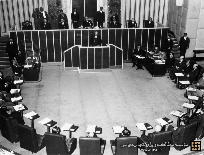 لغو انجمن‌های ایالتی و ولایتی با نهضت روحانیت