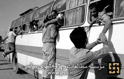 بازگشت آزادگان سرافراز به میهن اسلامی(عکس شماره ۵)