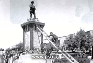 حفاظت از مجسمه شاه در ۲۵ مرداد ۱۳۳۲