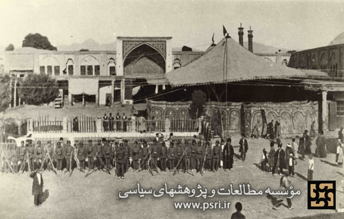 سبزه میدان و نمای ورودی بازار کفاشها در دوره قاجار