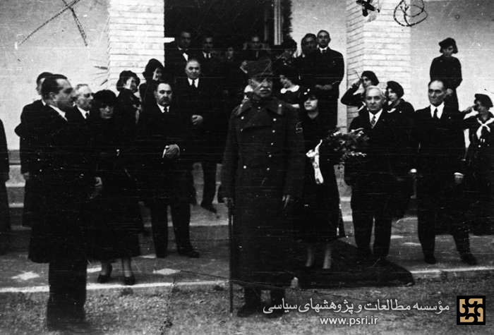 مروری بر تأثیر سیاست‌های فرهنگی رضاشاه بر شکل‌گیری قیام گوهرشاد