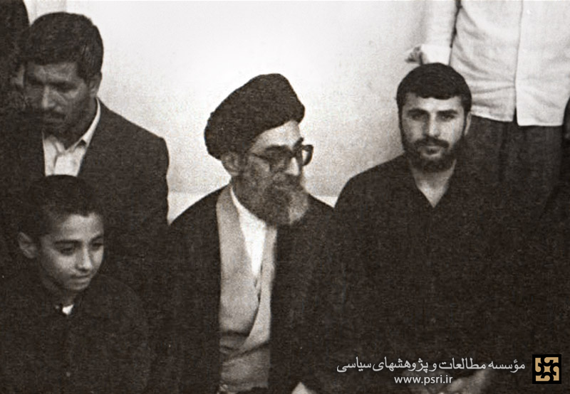 استنکاف آیت‌الله خامنه‌ای در برابر اصرار حاج احمدآقا