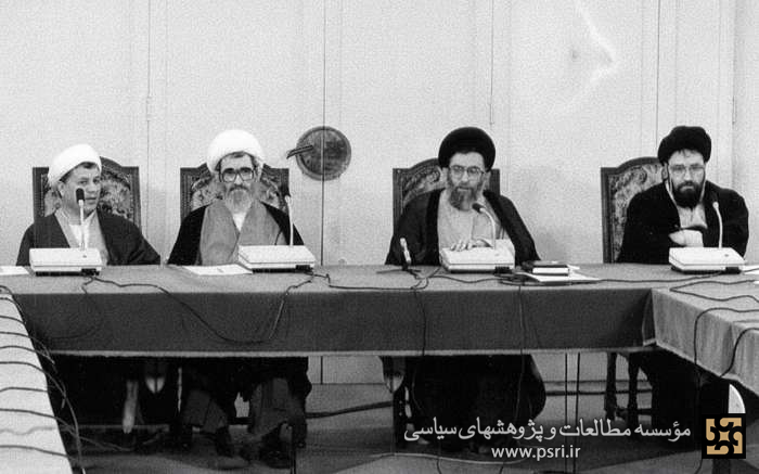 وفاداری عمیق به مردم‌سالاری