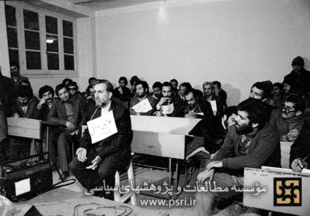 تصویری از محاکمه غلامحسین دانشی تنها نماینده روحانی نما در مجلس شورای ملی