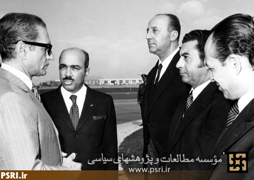 محمد‌رضا پهلوی و منصور روحانی