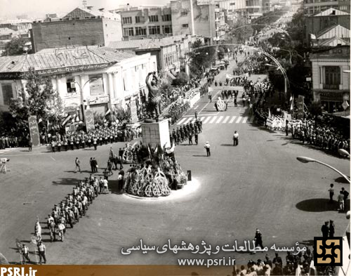 جشن بزرگداشت کودتای ۲۸ مرداد در میدان مخبرالدوله