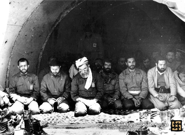 شهید آیت‌الله سید علی خامنه‌ای در آیینه تصاویر