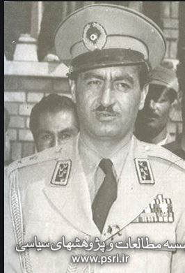 تیمور بختیار در کسوت فرماندار نظامی تهران