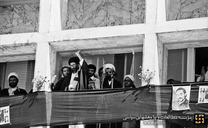 سخنرانی شهید امام خامنه‌ای در تشییع شهیدان رجایی و باهنر
