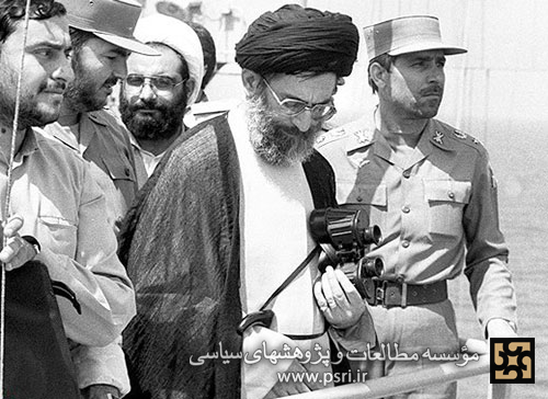 چند عکس کمتر دیده شده از آیت الله خامنه‌ای