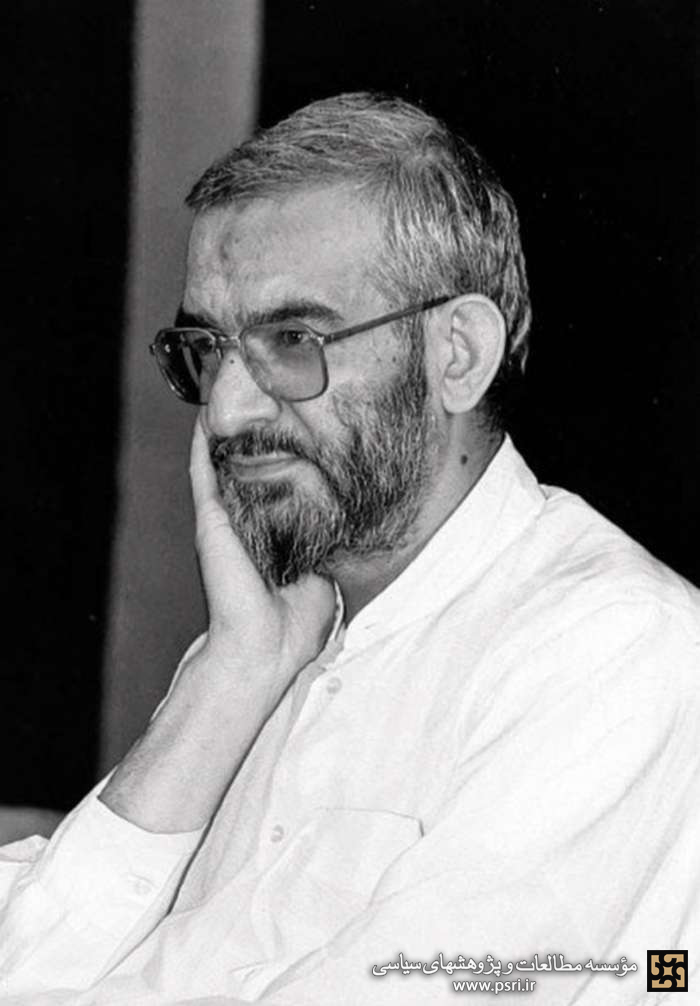 پشت پرده یک انحراف