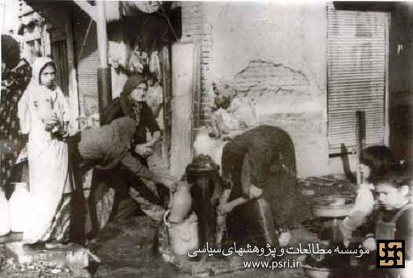 شیرفشاری آب در یکی از محلات قدیمی تهران 