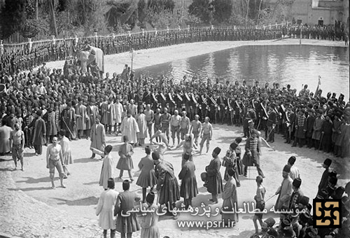 مراسم زورخانه ای در جشن نوروز در میدان ارگ تهران